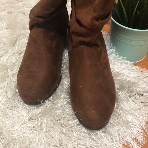 NWOT Brown Booties - Picture 6 of 7